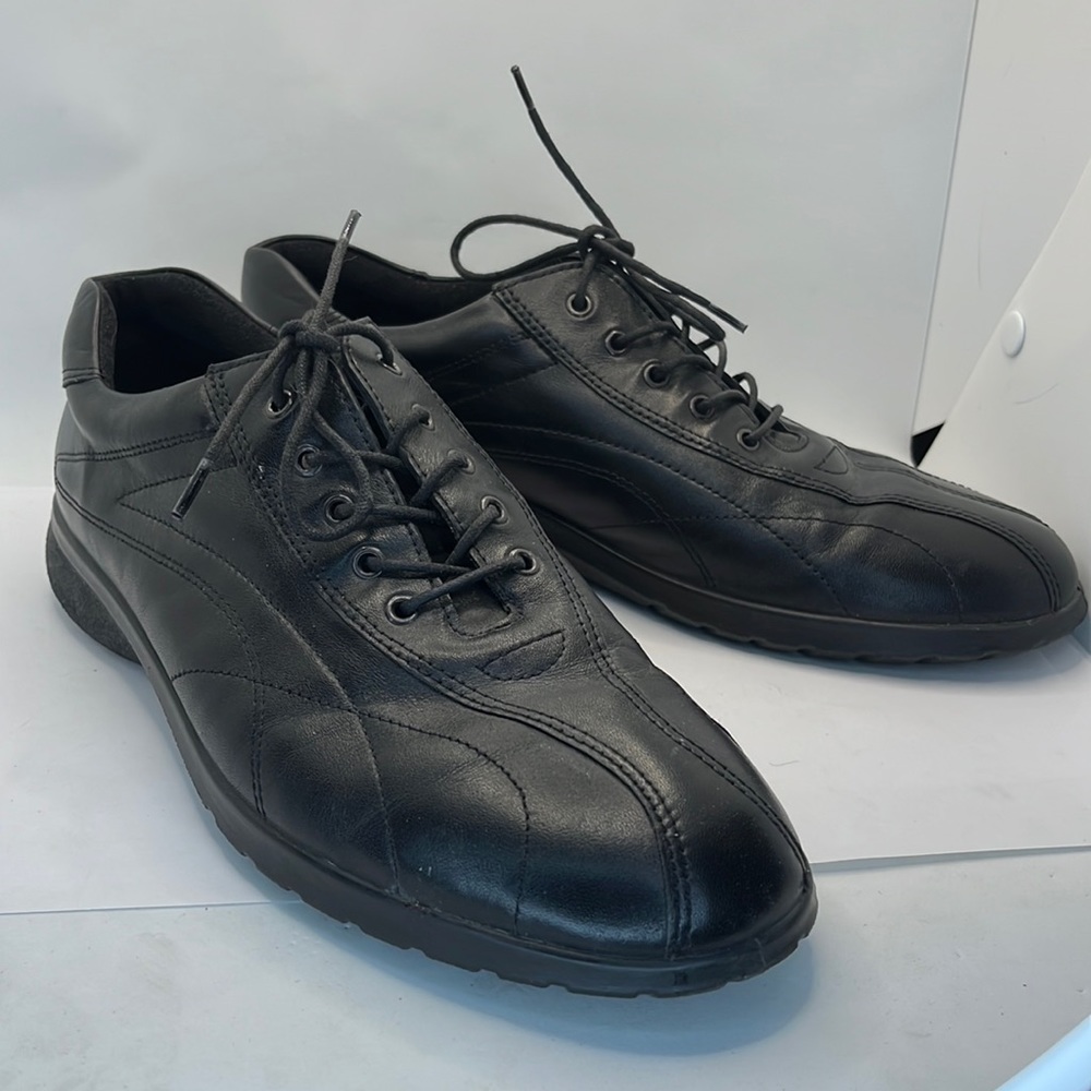 Ecco black sneakers trainers tennis shoes comfortable retro walking